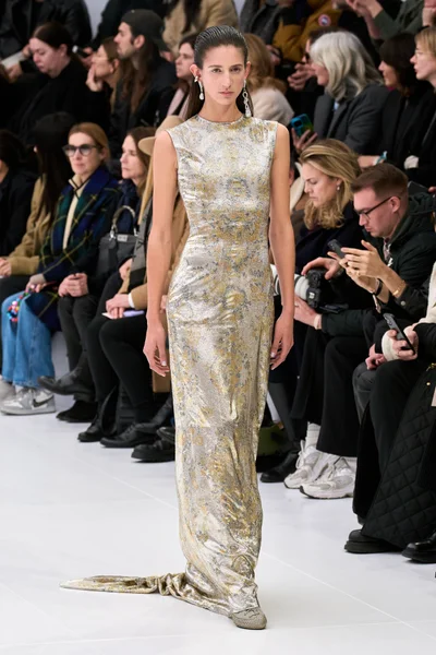 Look 35